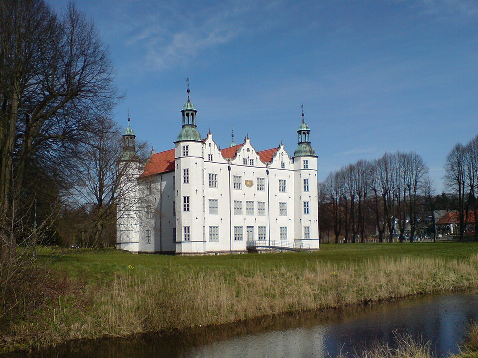 Wintergarten-Fachbetriebe in Ahrensburg: Schloss