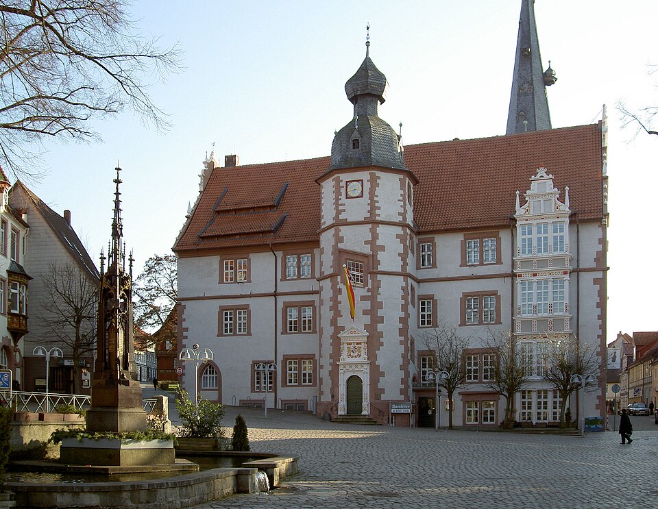 Wintergarten-Fachbetriebe in Alfeld: Rathaus