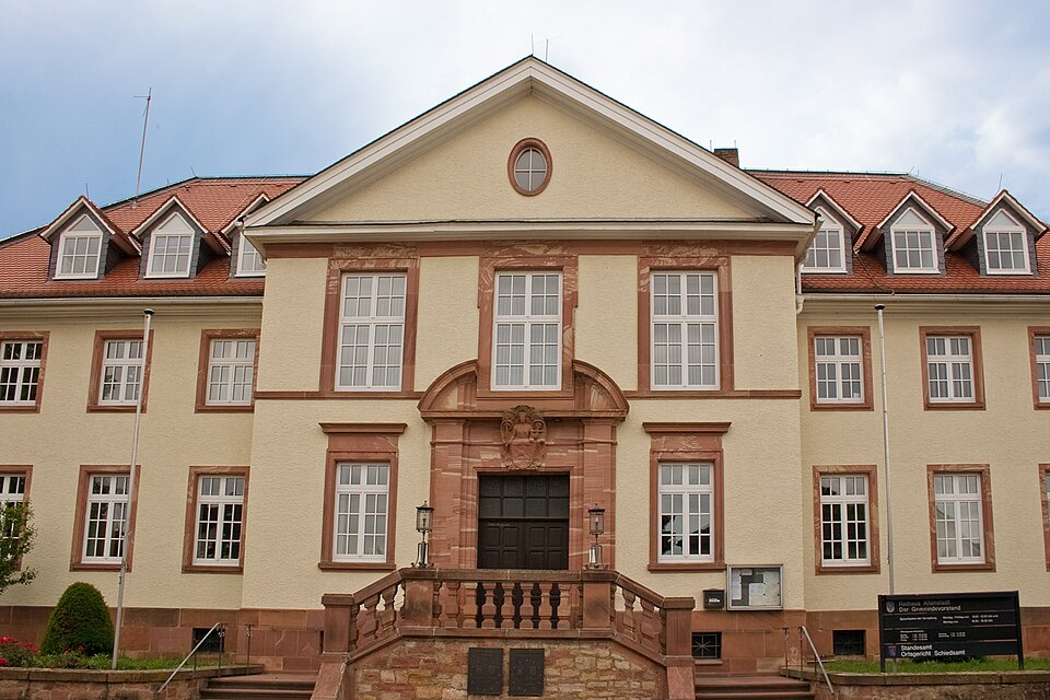 Wintergarten-Fachbetriebe in Altenstadt: Hessen Rathaus