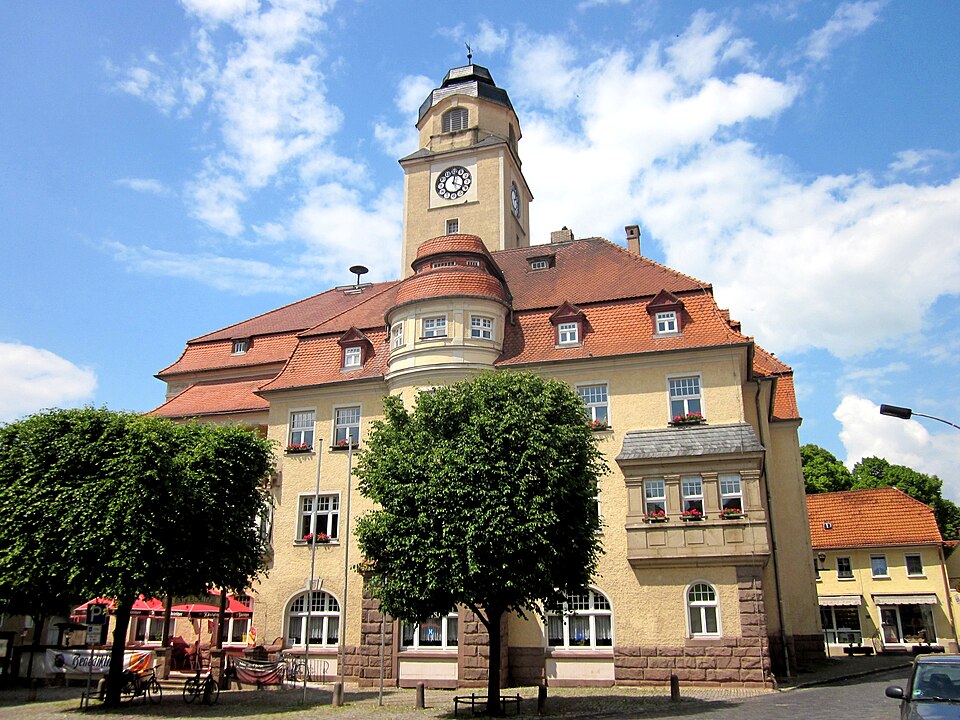 Wintergarten-Fachbetriebe in Artern: Rathaus – Foto: X-Weinzar Wintergarten-Fachbetriebe in Artern: Rathaus