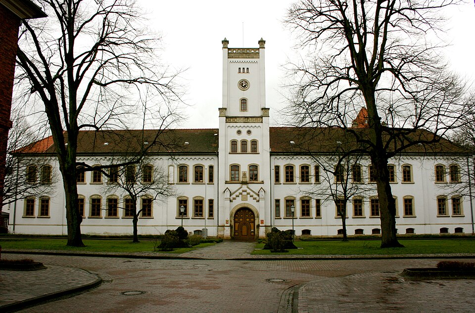 Wintergarten-Fachbetriebe in Aurich: Stadtansicht