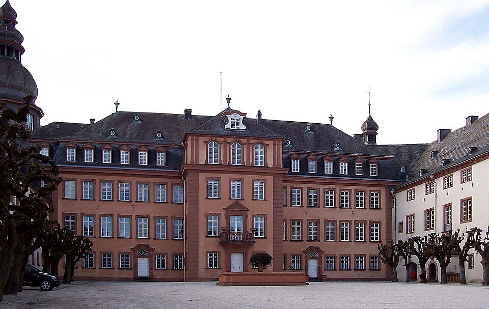 Wintergarten-Fachbetriebe in Bad Berleburg: Schloss – Foto: Stefan Didam - Schmallenberg Wintergarten-Fachbetriebe in Bad Berleburg: Schloss