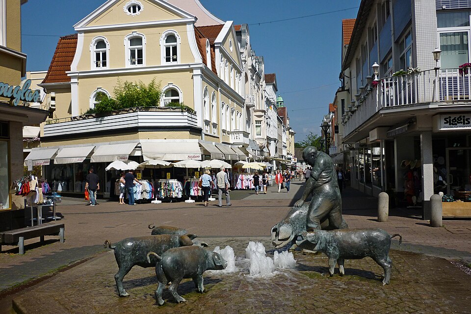 Wintergarten-Fachbetriebe in Bad Oeynhausen: Sültemeierbrunnen – Foto: Ub12vow Wintergarten-Fachbetriebe in Bad Oeynhausen: Sültemeierbrunnen