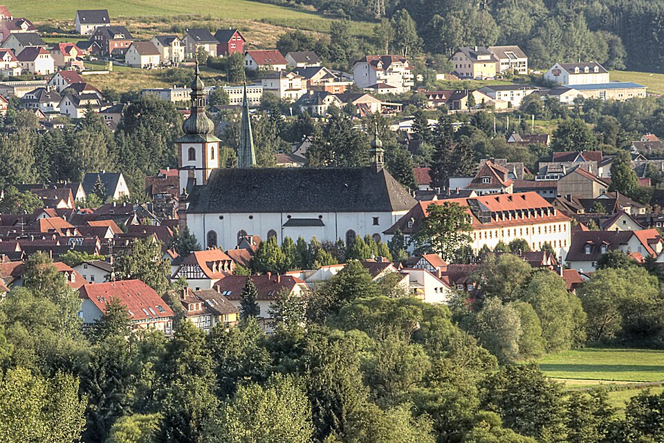 Wintergarten-Fachbetriebe in Bad Soden-Salmünster: St. Peter und-Paul, Kloster – Foto: Sven Teschke Wintergarten-Fachbetriebe in Bad Soden-Salmünster: St. Peter und-Paul, Kloster