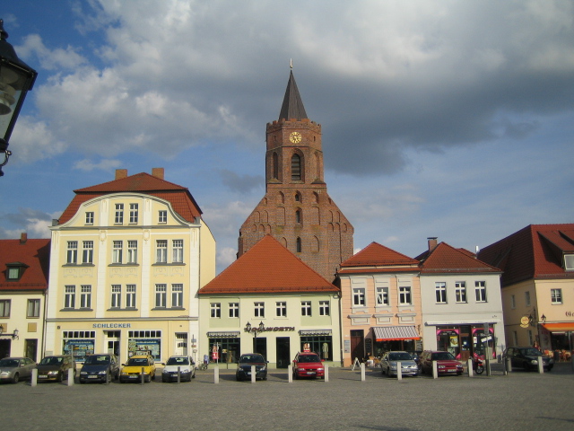 Wintergarten-Fachbetriebe in Beeskow: Marktplatz – Foto: Gt-man Wintergarten-Fachbetriebe in Beeskow: Marktplatz