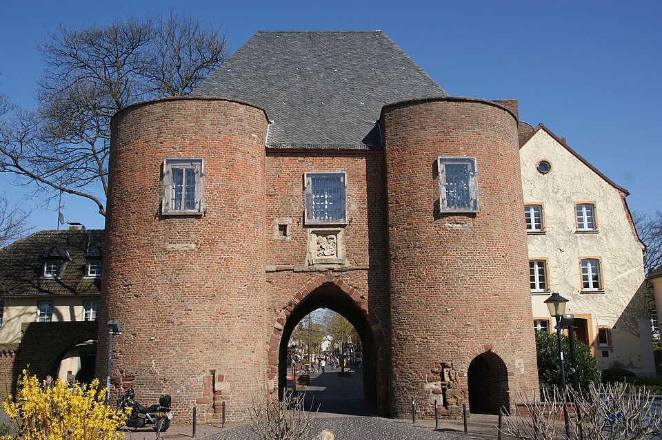 Wintergarten-Fachbetriebe in Bergheim: Aachener Tor – Foto: Tohma Wintergarten-Fachbetriebe in Bergheim: Aachener Tor