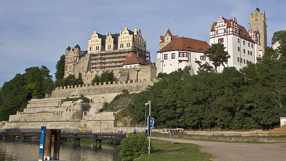 Wintergarten-Fachbetriebe in Bernburg (Saale): Schloss – Foto: Meiert Wintergarten-Fachbetriebe in Bernburg (Saale): Schloss