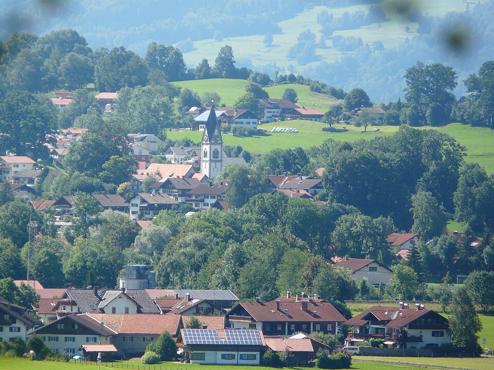 Wintergarten-Fachbetriebe in Blaichach: Burgberg, Ruine Burgberg – Foto: Flodur63 Wintergarten-Fachbetriebe in Blaichach: Burgberg, Ruine Burgberg