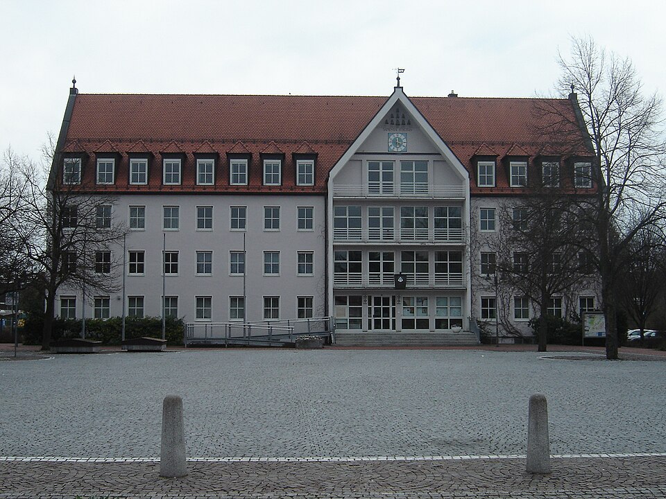 Wintergarten-Fachbetriebe in Bobingen: Rathaus – Foto: Alphakaya Wintergarten-Fachbetriebe in Bobingen: Rathaus