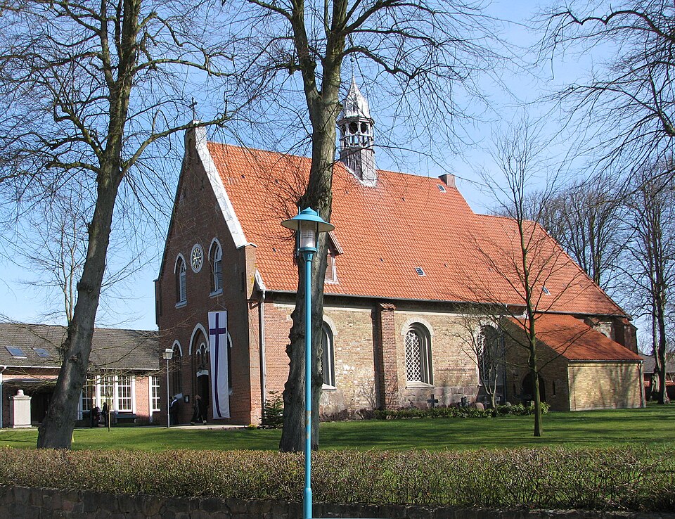Wintergarten-Fachbetriebe in Bredstedt: St. Nicolai-Kirche – Foto: Goegeo Wintergarten-Fachbetriebe in Bredstedt: St. Nicolai-Kirche