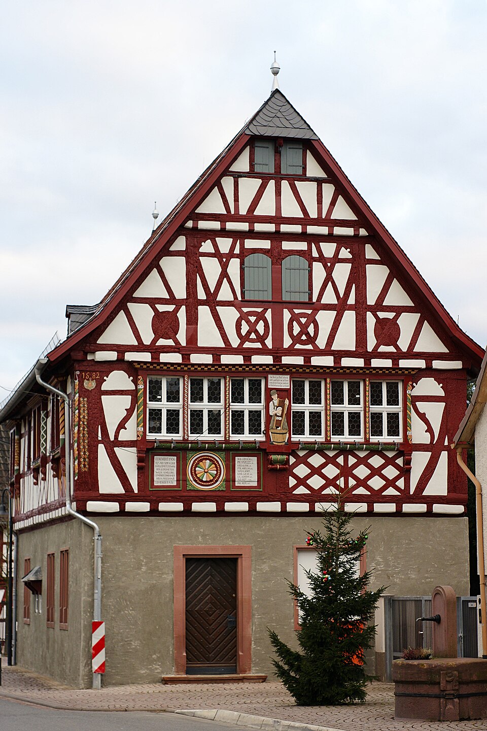 Wintergarten-Fachbetriebe in Büttelborn: Altes Rathaus – Foto: Alexander Klink Wintergarten-Fachbetriebe in Büttelborn: Altes Rathaus