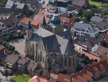 Wintergarten-Fachbetriebe in Damme: St.-Viktor-Kirche – Foto: Chs21 Wintergarten-Fachbetriebe in Damme: St.-Viktor-Kirche