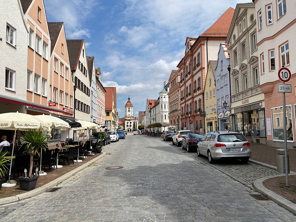 Wintergarten-Fachbetriebe in Dillingen an der Donau: GER, Königstraße – Foto: wuppertaler Wintergarten-Fachbetriebe in Dillingen an der Donau: GER, Königstraße