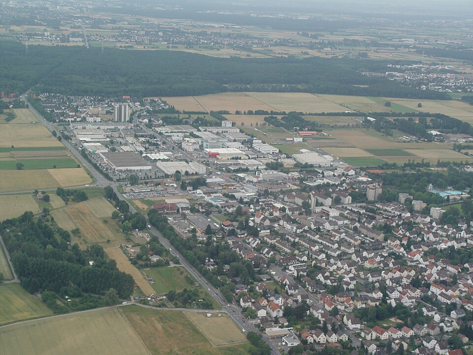 Wintergarten-Fachbetriebe in Egelsbach: Stadtansicht – Foto: Hessische Flugplatz GmbH Egelsbach Wintergarten-Fachbetriebe in Egelsbach: Stadtansicht