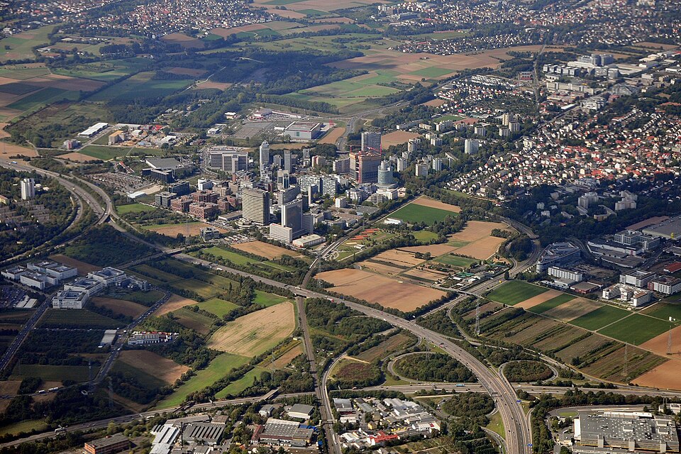 Wintergarten-Fachbetriebe in Eschborn: Stadtansicht – Foto: MaLe76 Wintergarten-Fachbetriebe in Eschborn: Stadtansicht