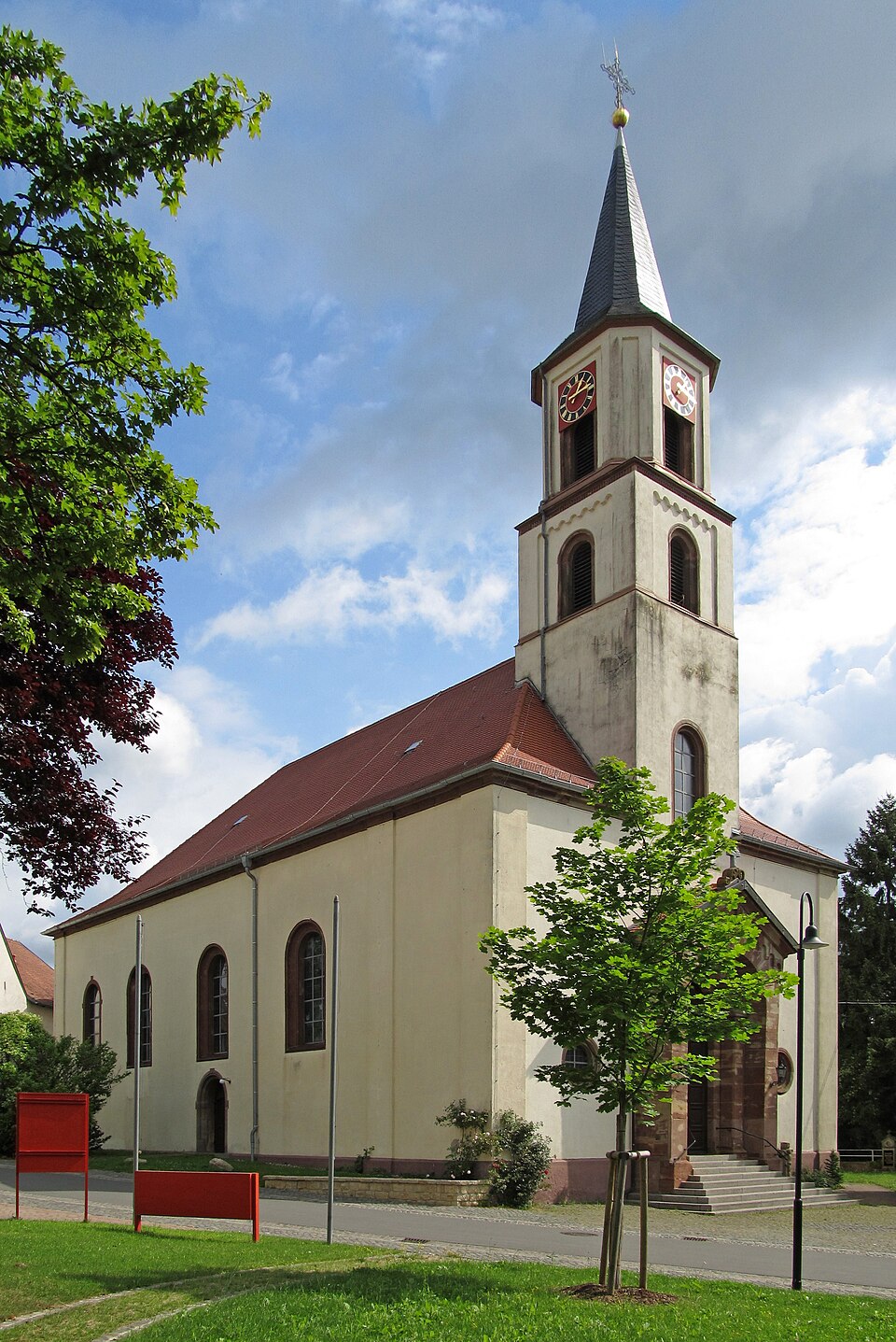 Wintergarten-Fachbetriebe in Gersheim: Pfarrkirche – Foto: atreyu Wintergarten-Fachbetriebe in Gersheim: Pfarrkirche