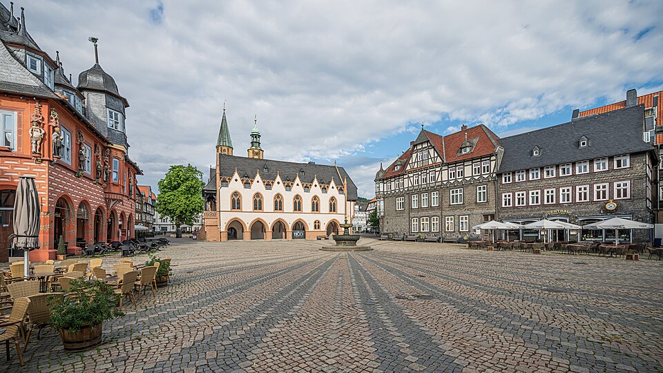 Wintergarten-Fachbetriebe in Goslar: Rathaus – Foto: A.Savin Wintergarten-Fachbetriebe in Goslar: Rathaus