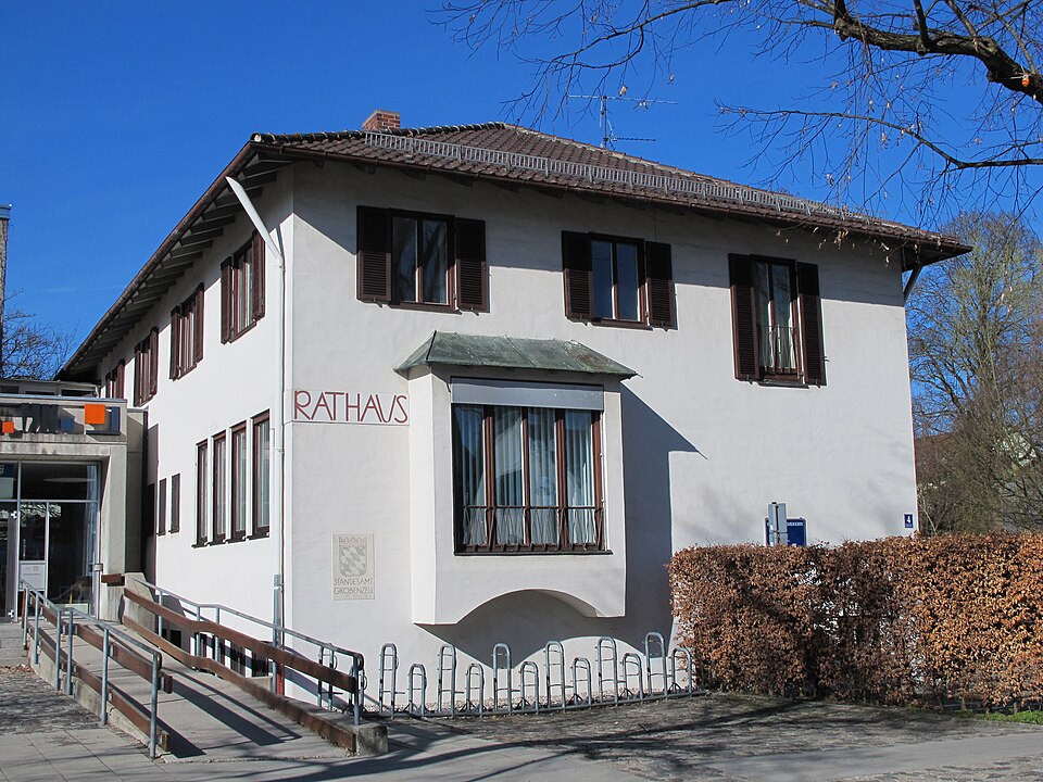 Wintergarten-Fachbetriebe in Gröbenzell: Rathaus – Foto: Kritzolina Wintergarten-Fachbetriebe in Gröbenzell: Rathaus