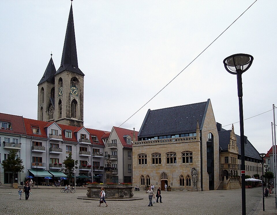 Wintergarten-Fachbetriebe in Halberstadt: Rathaus Roland Martinikirche