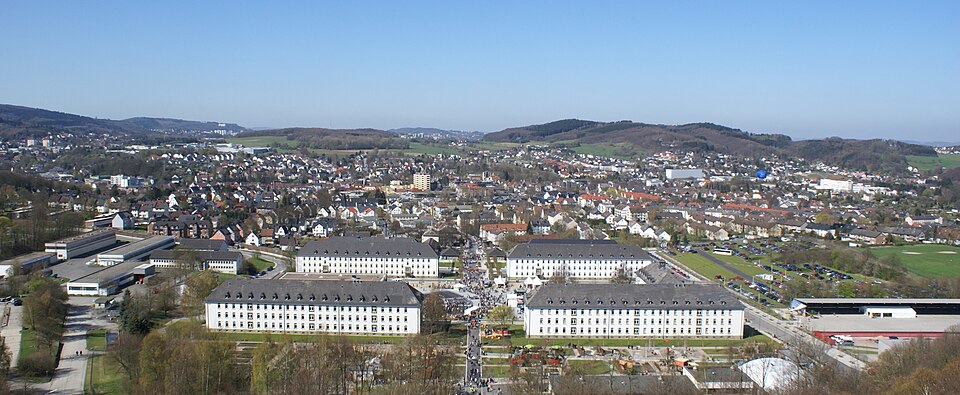 Wintergarten-Fachbetriebe in Hemer: Ueberblick Juebergturm – Foto: Waddehadde Wintergarten-Fachbetriebe in Hemer: Ueberblick Juebergturm
