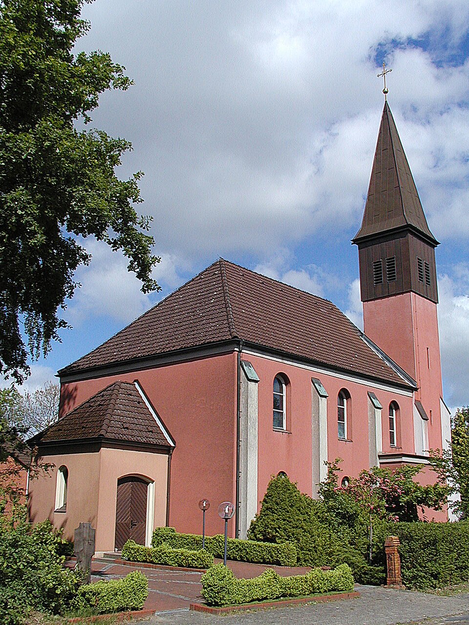 Wintergarten-Fachbetriebe in Hemmoor: Kirche – Foto: Ra Boe Wintergarten-Fachbetriebe in Hemmoor: Kirche