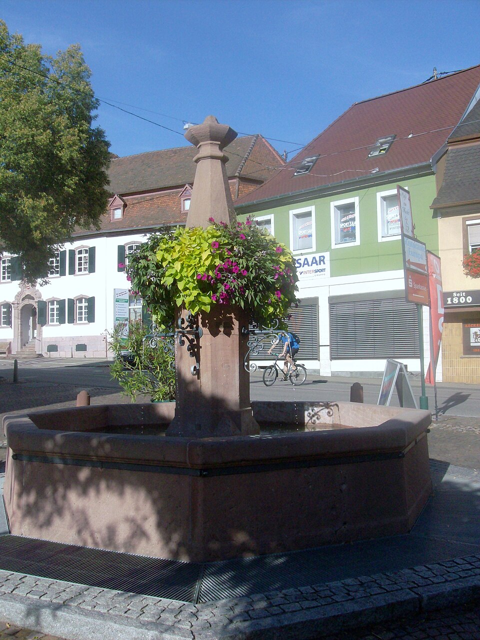 Wintergarten-Fachbetriebe in Herbolzheim: Stadtansicht – Foto: Olandia94 Wintergarten-Fachbetriebe in Herbolzheim: Stadtansicht