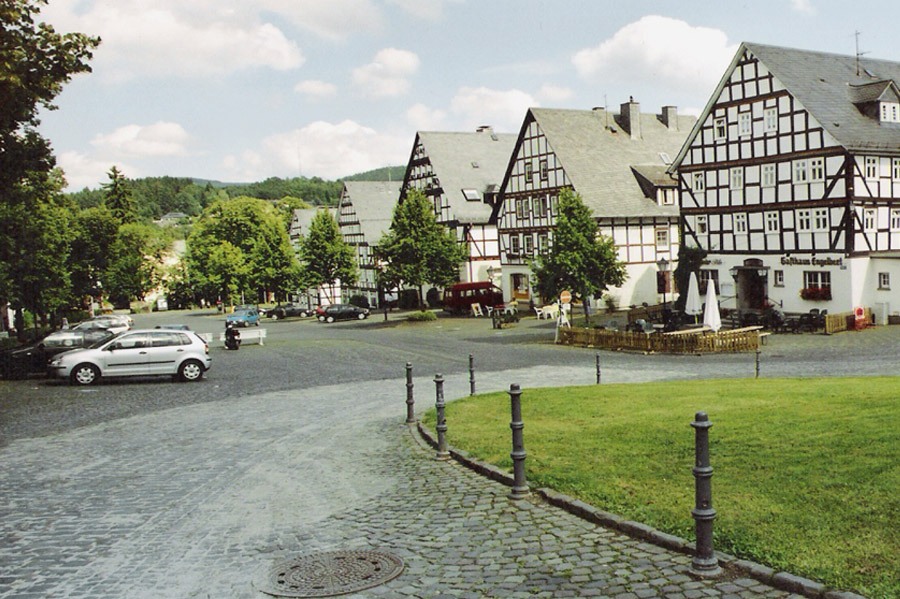 Wintergarten-Fachbetriebe in Hilchenbach: Stadtansicht – Foto: Steven Strehl Wintergarten-Fachbetriebe in Hilchenbach: Stadtansicht