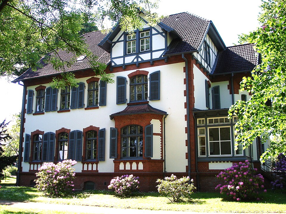Wintergarten-Fachbetriebe in Hohenlockstedt: Germany, Kommandantenhaus, heute Rathaus – Foto: user:Nightflyer Wintergarten-Fachbetriebe in Hohenlockstedt: Germany, Kommandantenhaus, heute Rathaus