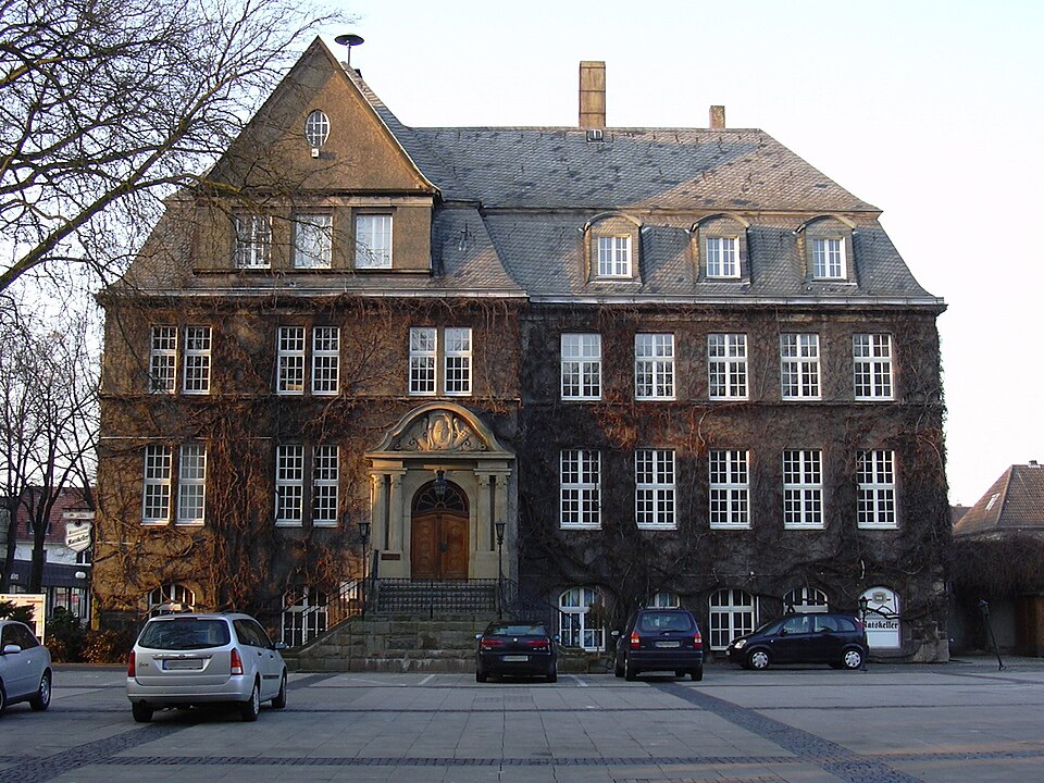 Wintergarten-Fachbetriebe in Holzwickede: Rathaus