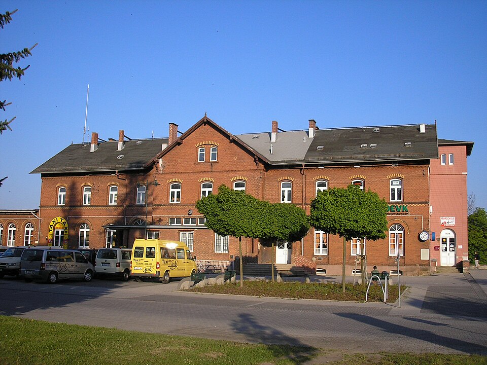 Wintergarten-Fachbetriebe in Ilmenau: Bahnhof – Foto: Michael Sander Wintergarten-Fachbetriebe in Ilmenau: Bahnhof