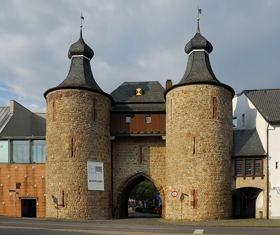 Wintergarten-Fachbetriebe in Jülich: Hexenturm