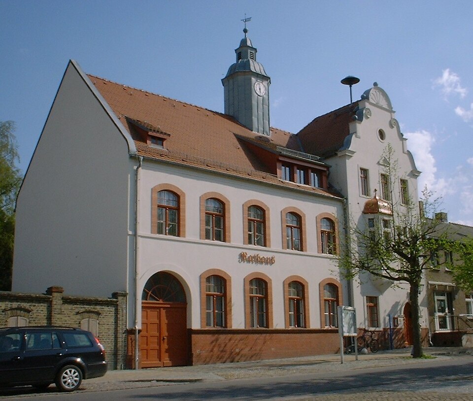 Wintergarten-Fachbetriebe in Ketzin: Rathaus – Foto: Doris Antony, Berlin Wintergarten-Fachbetriebe in Ketzin: Rathaus