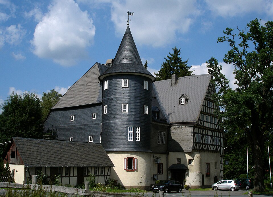 Wintergarten-Fachbetriebe in Kreuztal: Schloss – Foto: Bob Ionescu Wintergarten-Fachbetriebe in Kreuztal: Schloss