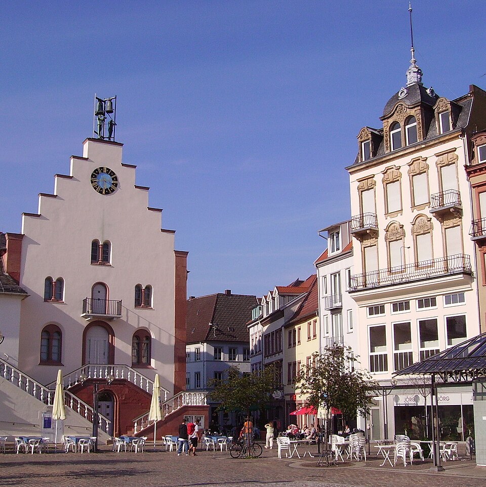 Wintergarten-Fachbetriebe in Landau in der Pfalz: Rathausplatz – Foto: Immanuel Giel Wintergarten-Fachbetriebe in Landau in der Pfalz: Rathausplatz