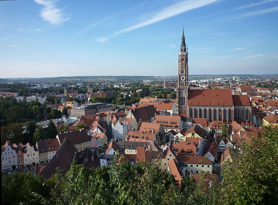 Wintergarten-Fachbetriebe in Landshut: Kirche St. Martin Jh. Sicht von der Burg – Foto: Franzfoto Wintergarten-Fachbetriebe in Landshut: Kirche St. Martin Jh. Sicht von der Burg