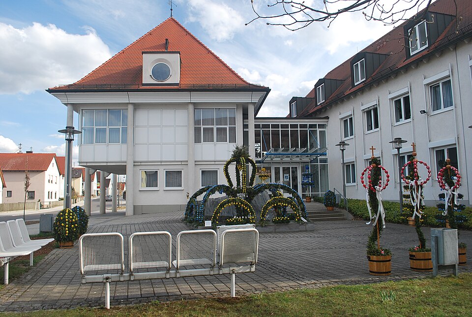 Wintergarten-Fachbetriebe in Langweid: Rathaus – Foto: ThJ2704 Wintergarten-Fachbetriebe in Langweid: Rathaus