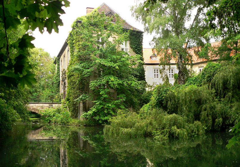 Wintergarten-Fachbetriebe in Lehre: Wendhausen Schloss – Foto: AxelHH at de.wikipedia Wintergarten-Fachbetriebe in Lehre: Wendhausen Schloss