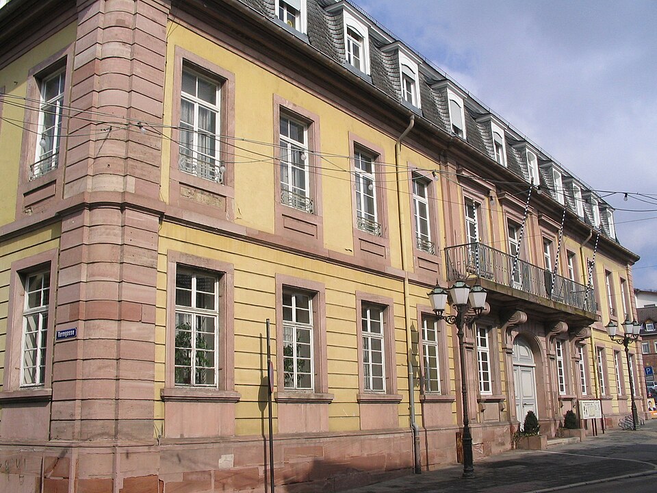 Wintergarten-Fachbetriebe in Leimen: Rathaus