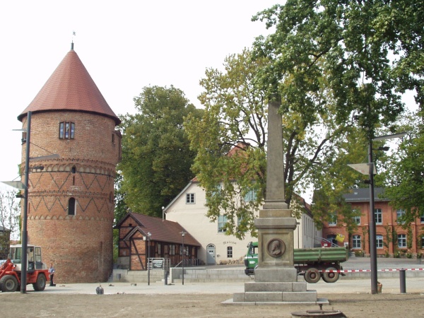 Wintergarten-Fachbetriebe in Lübz: Amtsturm
