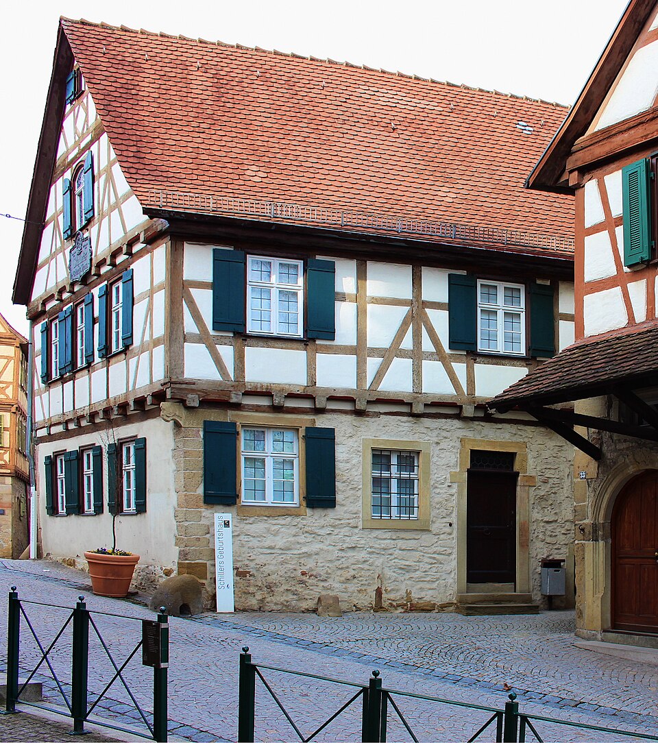 Wintergarten-Fachbetriebe in Marbach am Neckar: Geburtshaus – Foto: Usien Wintergarten-Fachbetriebe in Marbach am Neckar: Geburtshaus