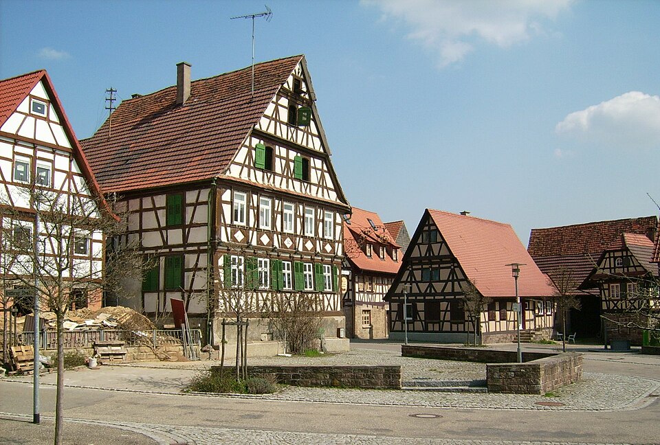 Wintergarten-Fachbetriebe in Maulbronn: Zaisersweiher Marktplatz – Foto: Lokilech Wintergarten-Fachbetriebe in Maulbronn: Zaisersweiher Marktplatz