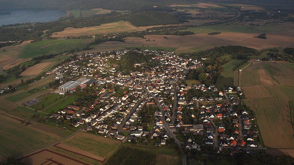 Wintergarten-Fachbetriebe in Mendig: Stadtansicht – Foto: Wolkenkratzer Wintergarten-Fachbetriebe in Mendig: Stadtansicht