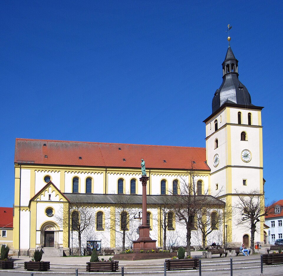 Wintergarten-Fachbetriebe in Mitterteich: Röm-kath Pfarrkirche St. Jakob von Turm – Foto: Wolfgang Pehlemann Wintergarten-Fachbetriebe in Mitterteich: Röm-kath Pfarrkirche St. Jakob von Turm