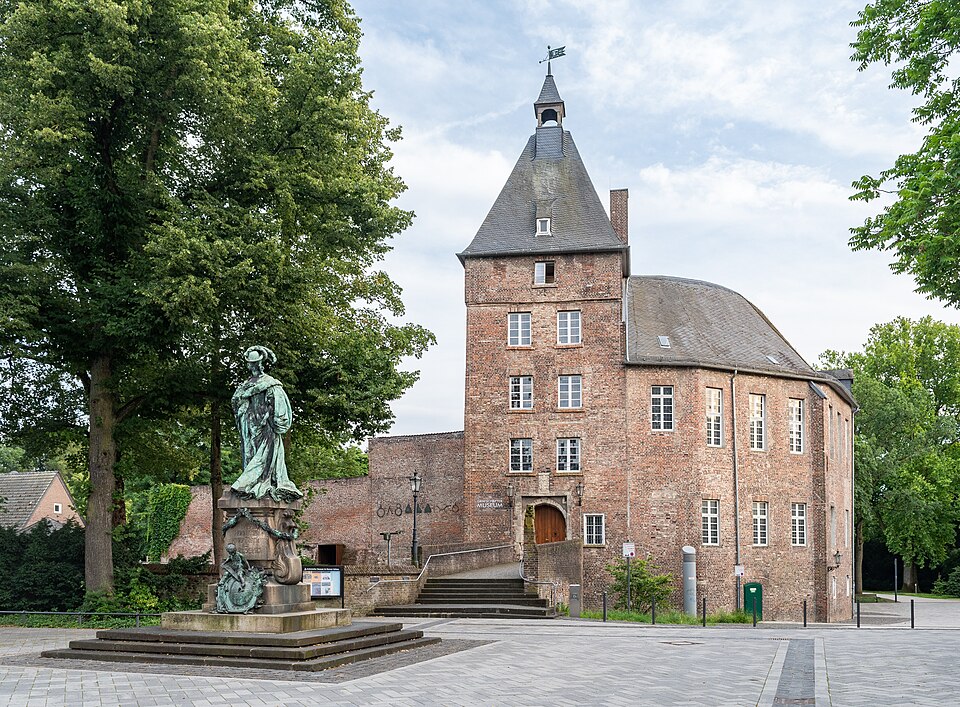Wintergarten-Fachbetriebe in Moers: Schloss – Foto: Steffen Schmitz Wintergarten-Fachbetriebe in Moers: Schloss