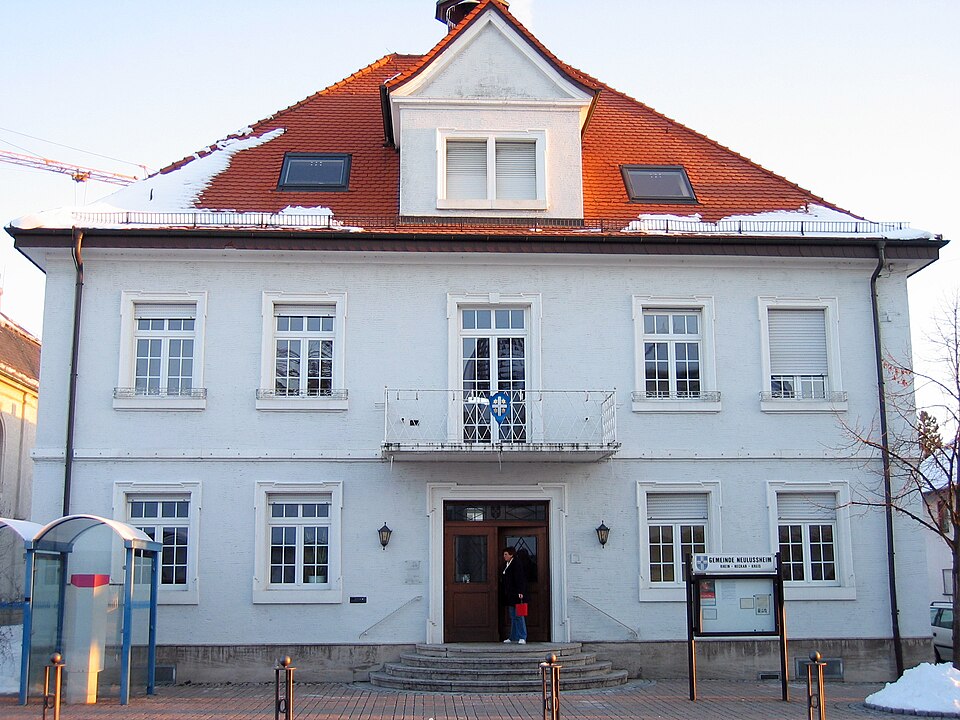 Wintergarten-Fachbetriebe in Neulußheim: Rathaus