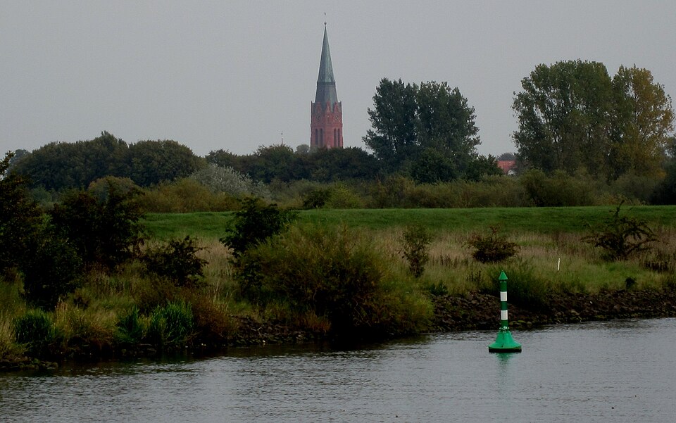 Wintergarten-Fachbetriebe in Nienburg/Weser: Weser Nienburg Martinskirche