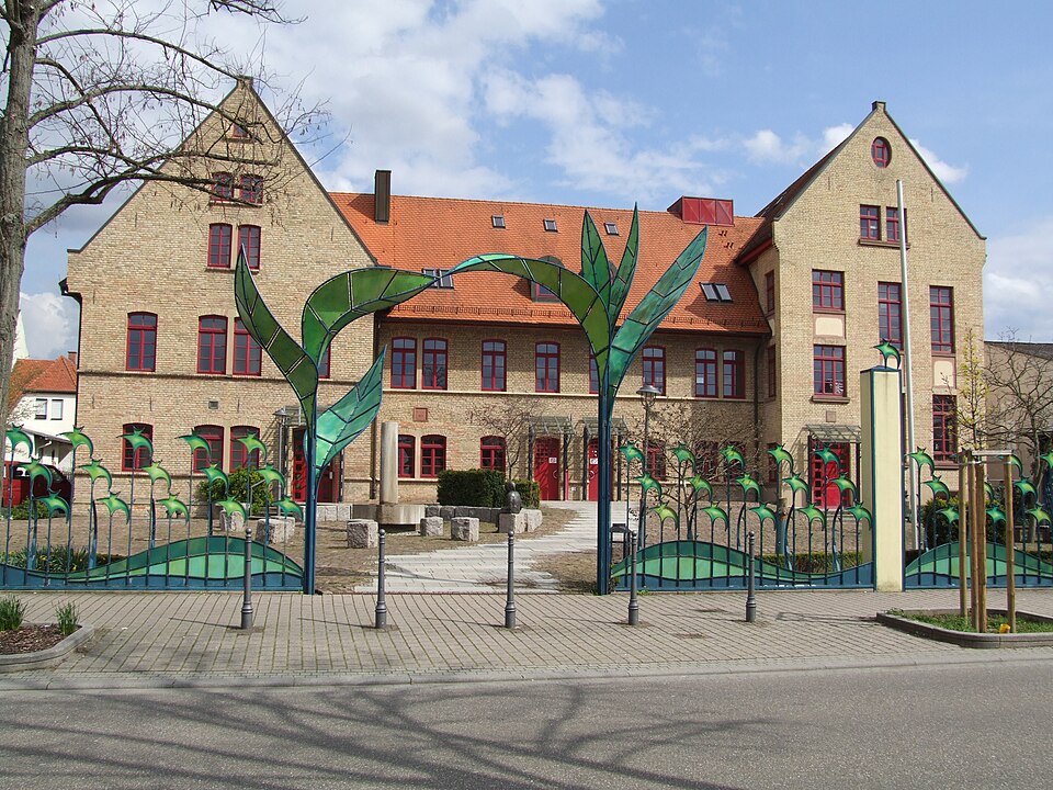 Wintergarten-Fachbetriebe in Oberhausen-Rheinhausen: Bürgerhaus – Foto: Claus Ableiter Wintergarten-Fachbetriebe in Oberhausen-Rheinhausen: Bürgerhaus