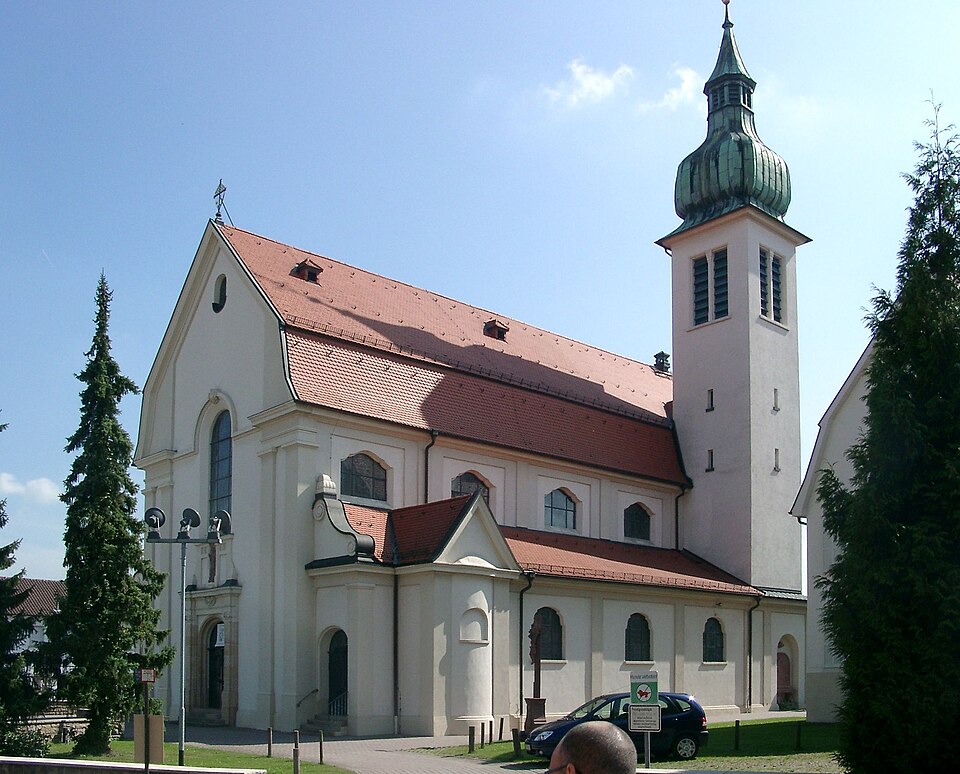 Wintergarten-Fachbetriebe in Obertshausen: Katholische Kirche – Foto: Rudolf Stricker Wintergarten-Fachbetriebe in Obertshausen: Katholische Kirche