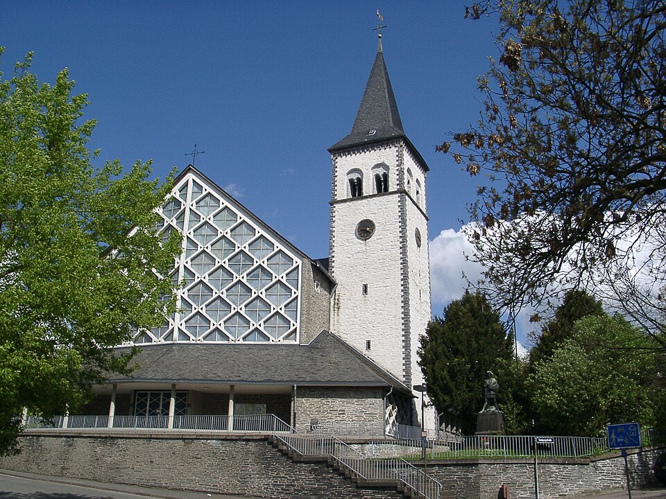 Wintergarten-Fachbetriebe in Ochtendung: Kirche – Foto: Historiograf Wintergarten-Fachbetriebe in Ochtendung: Kirche
