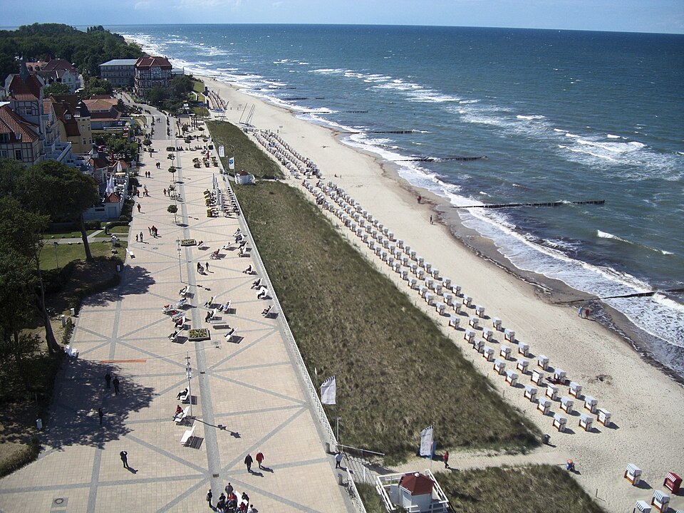 Wintergarten-Fachbetriebe in Ostseebad Kühlungsborn: Strandpromenade – Foto: Havelbaude Wintergarten-Fachbetriebe in Ostseebad Kühlungsborn: Strandpromenade